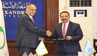 تعاون بين جامعة الإسكندرية والبريد المصري لاستخراج الشهادات وسداد المصروفات