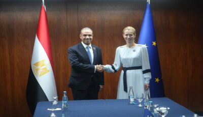 وزير الخارجية يلتقى الممثلة العليا للشؤون السياسة الأمنية بالاتحاد الأوروبي