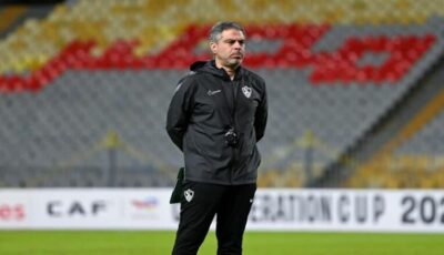 تفاصيل مكالمة حسين لبيب مع معتمد جمال.. هل يستمر مع الزمالك؟