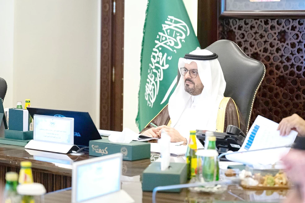 نائب أمير مكة يترأس اجتماعاً لاستعراض الاستعداد المبكر لموسم الحج – أخبار السعودية