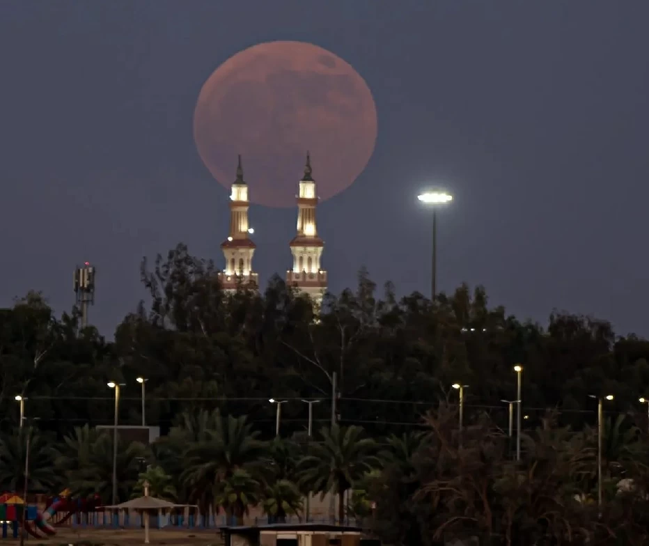 «بدر يوليو» يزيّن سماء الحدود الشمالية – أخبار السعودية