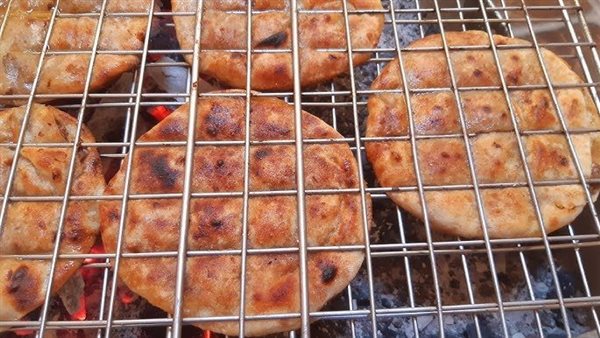 طريقة عمل الحواوشي على الفحم بتتبيلة مميزة