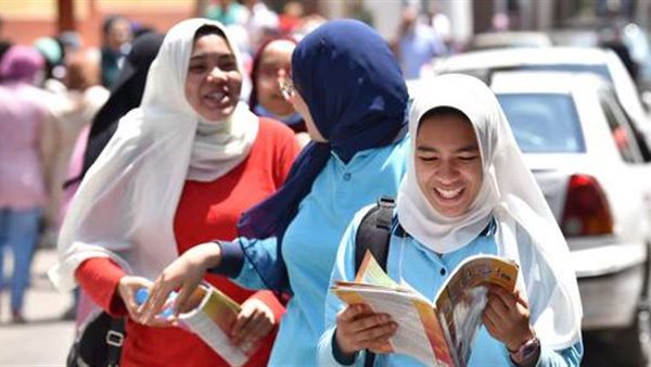 مريم وائل الثانية على الثانوية العامة “أدبي” بالمنيا: اجتهدت طول السنة وكنت واثقة إن ربنا مش هيضيع تعبي