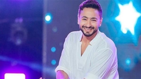 حمادة هلال يؤدي أغنيتين لايف للمرة الأولي في حفله المقبل بدبي