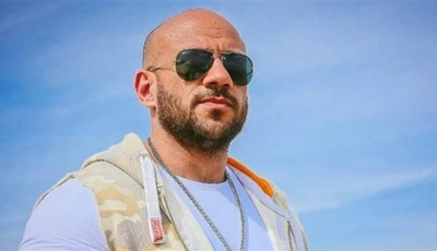 أحمد مكي يتعاقد على بطولة فيلم جديد بعد توقف مشروع “فرصة سعيدة”
