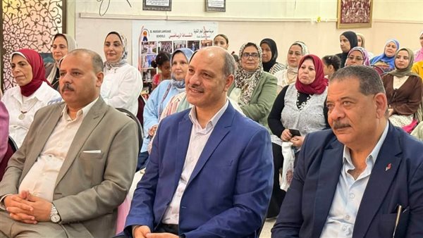 وكيل وزارة التعليم بالإسكندرية يشهد انطلاق معرض “المنتج الصغير” بروضة مصطفى النجار الرسمية (صور)