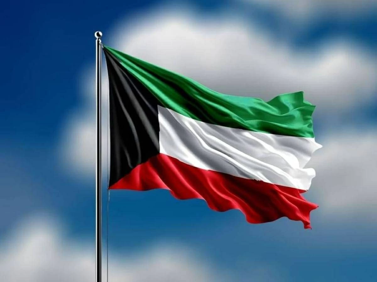 الكويت: دفاعاتنا تتصدى حالياً لهجمات إيرانية بالصواريخ والمسيرات