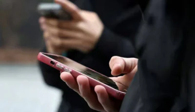 سابقة أوروبية.. فرنسا تحظر وسائل التواصل لمن هم دون 15 عاماً