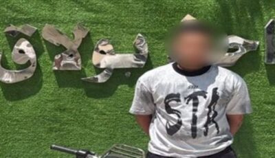 غامر بحياته من أجل اللهو، حركات استعراضية بدراجة نارية تنتهي في قبضة الشرطة ببولاق