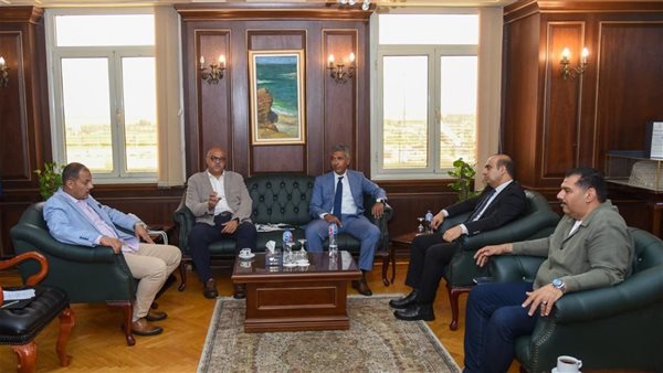 محافظ الإسكندرية يواصل تنفيذ توجيهات وزيرة التنمية المحلية لتحسين منظومة النظافة بالمحافظة