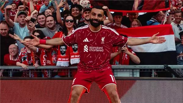 سيخلده التاريخ، ليفربول يفاجئ محمد صلاح بقرار غير مسبوق (صورة)