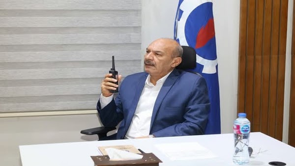 محافظ السويس يتفقد جاهزية سيارات الإسعاف ويثني على سرعة الاستجابة لخدمة المواطنين