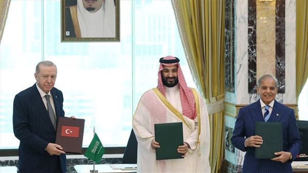 إيران عن اتفاق السعودية وتركيا وباكستان الدفاعي: “حبر على ورق”