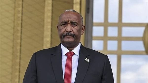 من القصر الرئاسي بالخرطوم، البرهان يتسلم أوراق اعتماد سفراء جدد (فيديو)