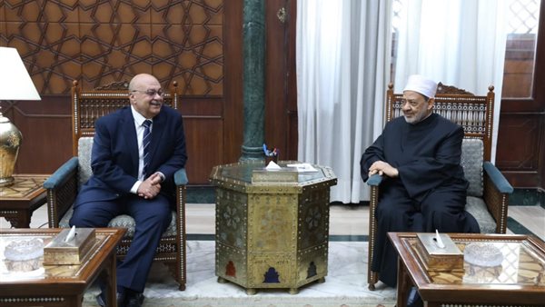 وفد نادي قضاة مصر يلتقي شيخ الأزهر لبحث تعزيز التعاون وترسيخ قيم الاعتدال والوعي المجتمعي