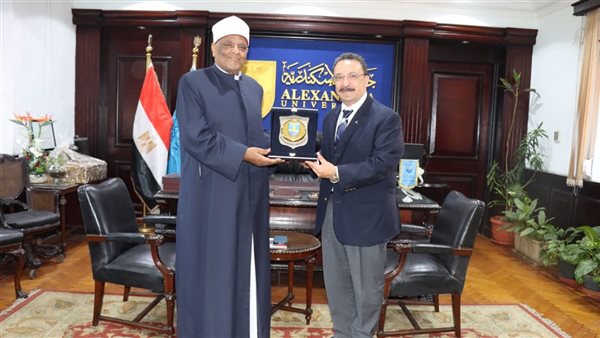 رئيس جامعة الإسكندرية يستقبل أمين عام هيئة كبار علماء الأزهر بختام الأسبوع الدعوي الثاني والعشرين