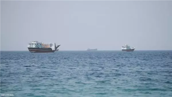 أرقام هزيلة، بيانات تكشف حركة الملاحة في مضيق هرمز وباب المندب