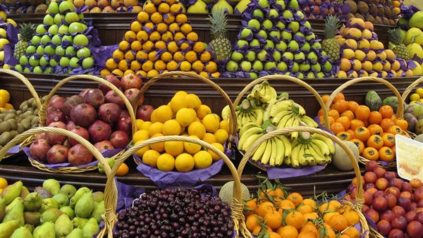 أسعار الفاكهة اليوم الأربعاء، العنب يسجل 40 جنيها ارتفاع البلح البارحي والتين برشومي