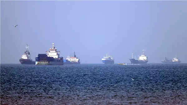 بيانات كبلر: حركة الشحن عبر مضيق هرمز دون متوسطها ​لعشرة أيام