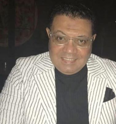 نجوم من ذهب.. ونجوم من خشب؟!