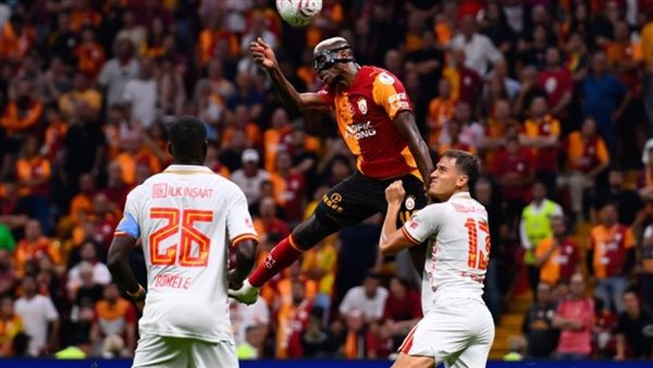 جالطة سراي يضرب جوزتيبي بثلاثية بالدوري التركي