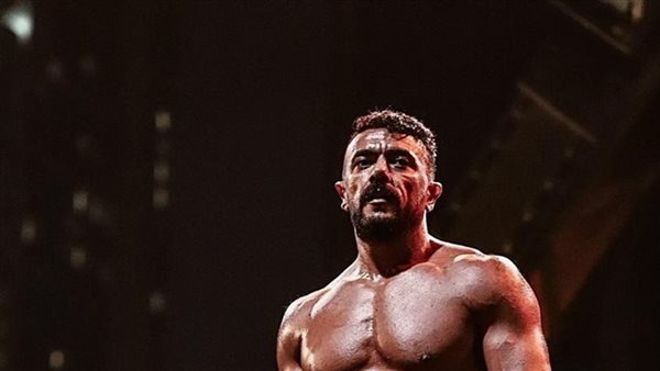 أحمد العوضي يسافر الساحل الشمالي لقضاء إجازة قصيرة