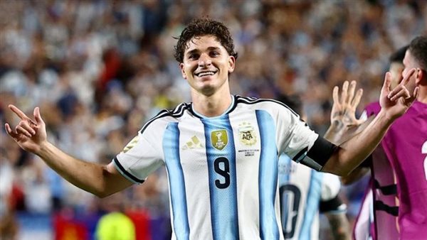 ألفاريز ينضم لتدريبات أتلتيكو مدريد بعد تعثر صفقة انتقاله لبرشلونة