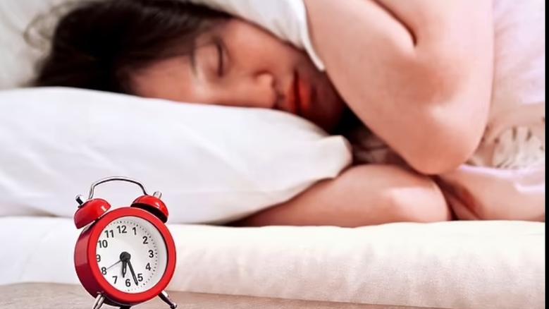 لو مش عارف تنام من الحر.. طرق تساعدك على الاسترخاء والنوم جيدا