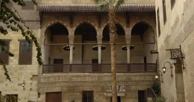 قصر الأمير طاز يستضيف حفلا موسيقياً لفرقة موزاييك باند.. الاثنين