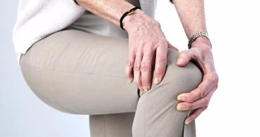 اختراق علمى يعيد نمو غضاريف المفاصل.. أمل جديد لعلاج خشونة الركبة