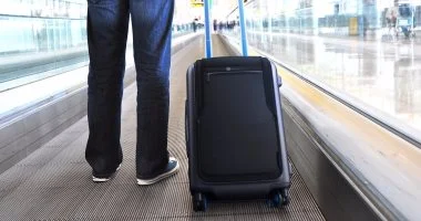 صحتك بالدنيا.. علامات بولية تستدعي طبيب الكلى.. وحقيبة طوارئ مريض السكري بالسفر