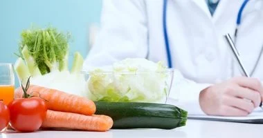 ارتفاع الكوليسترول يظهر فى عينيك.. علامات واضحة احذرها