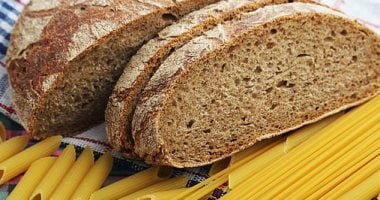 هل الكربوهيدرات ترفع الكوليسترول؟.. خبراء يوضحون