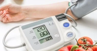 أعراض ارتفاع ضغط الدم عند النساء.. علامات قد تبدو عادية لكنها تحتاج انتباها