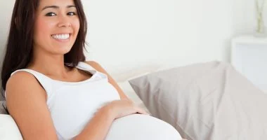 تساعد السيدات أثناء الولادة.. من هى الدولا وما هى مهامها أثناء ولادة الطفل؟