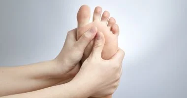 طرق فحص القدم لمرضى السكر منزليا.. خطوة أساسية للوقاية من البتر