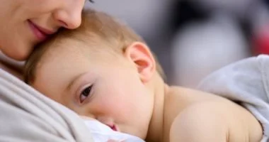 الصحة العالمية: الرضاعة الطبيعية تحمى الأم من سرطان الثدى ومرض السكرى