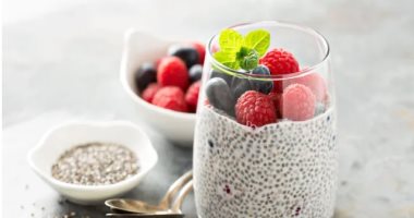 4 وصفات فطار سريعة ببذور الشيا.. ابدئي يومك صح