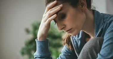 جلد الذات المستمر وتأنيب النفس.. كيف يؤثر الشعور بالذنب على الصحة النفسية؟