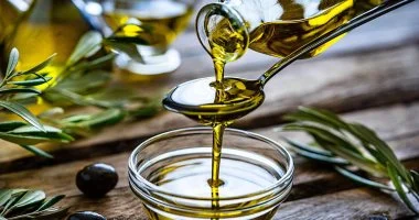 أفضل الزيوت للتحكم فى الكوليسترول.. 5 أنواع صحية تدعم صحة القلب