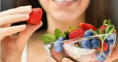 5 أطعمة تدعم صحة الدماغ وتحسن الذاكرة والتركيز