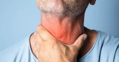 أسباب تورم الغدد الليمفاوية.. متى تستدعي زيارة الطبيب؟