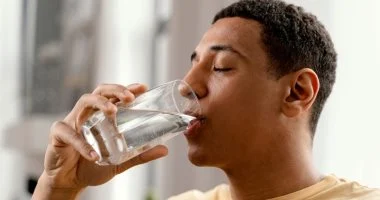 من زغللة العين لكثرة التبول.. علامات تنذر بارتفاع السكر فى الدم