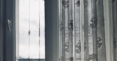 اختارى ستائر منزلك بأفضل الأقمشة.. نصائح تمنح بيتك لمسة من الأناقة