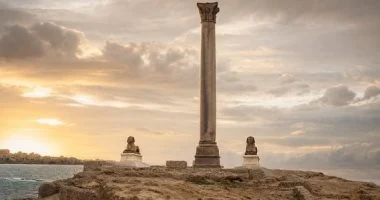 أشهر مكتبات العالم القديم.. هل دمرها حريق واحد أم اختفت على مراحل؟