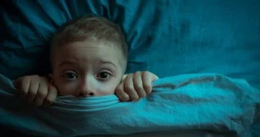 تفسر حلم الطفل الخائف.. ماذا يخبرك عن احتياجاتك العاطفية؟
