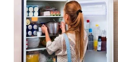 خدى بالك.. أضرار صحية ناتجة عن وضع الطعام الساخن فى الثلاجة