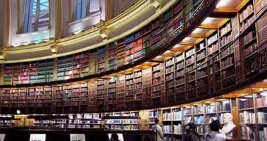 سوق الكتاب الورقى فى بريطانيا يتجاوز مليار إسترلينى فى موعد قياسى