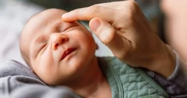 سنغافورة تدفع 55 ألف دولار على كل مولود جديد.. خوفاً من انخفاض عدد السكان