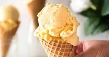 طريقة عمل آيس كريم بالمانجو.. انعشيهم فى الحر